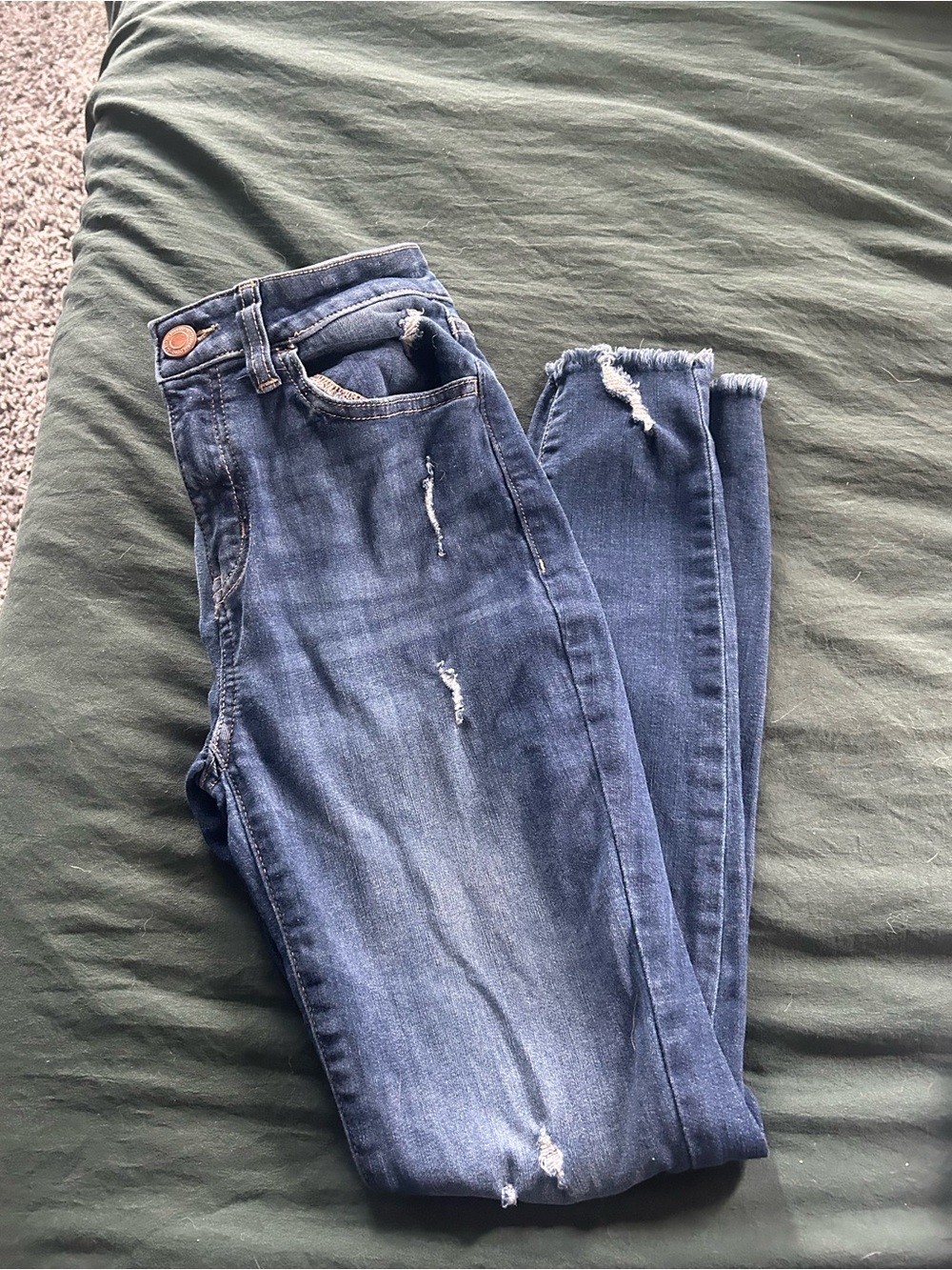 SO Skinny Distressed Jeans in Mid Blue Wash